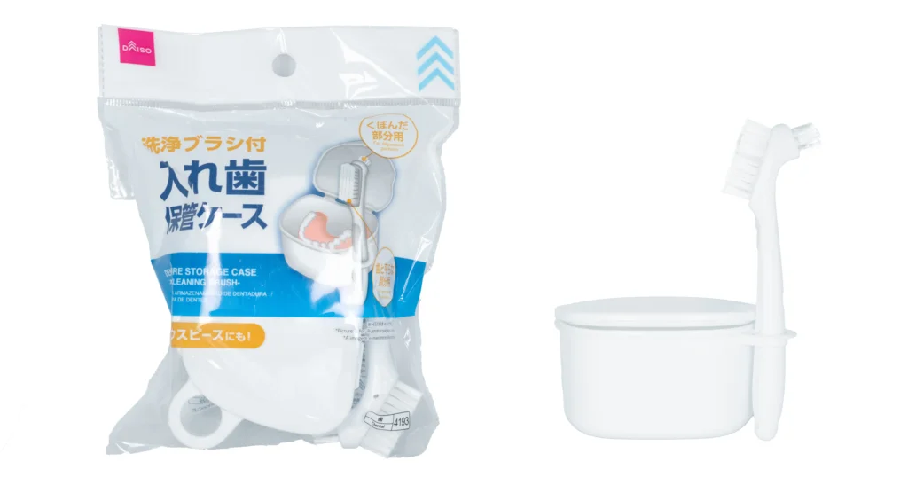 100均ダイソーの入れ歯用歯ブラシ